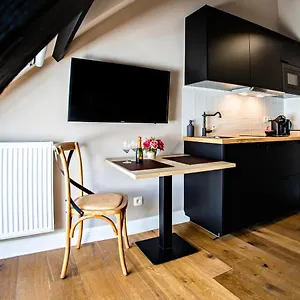 Luxury Suites Ambassador Appartement